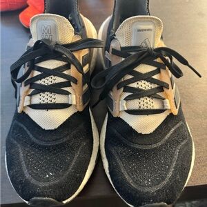 Used Adidas Ultraboost 22 Black and Taupe Size 7